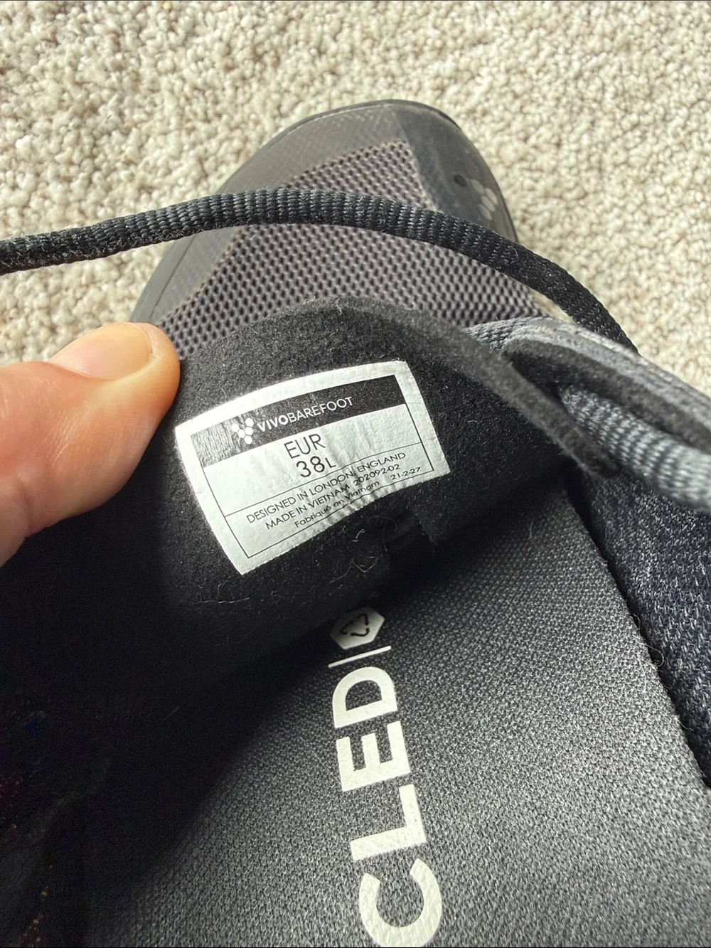 Vivo barefoot natural style flexible